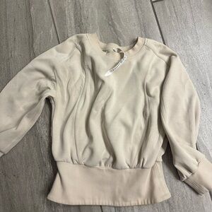 Lululemon Athletica Cream Sweatshirt